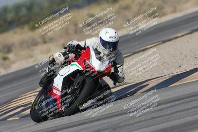 media/Oct-13-2025-Moto Forza (Mon) [[a66d839500]]/2-A Group/Session 3 (Turn 16)/